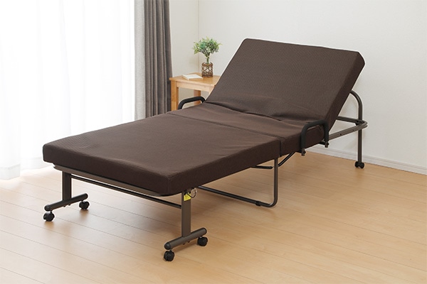 高反発マットレスで寝返りもスムーズ