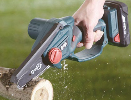 18V充電式ハンディチェーンソー