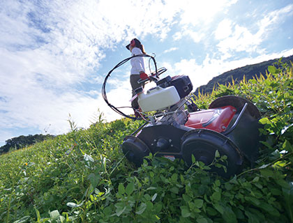 自走草刈機 速刈り君