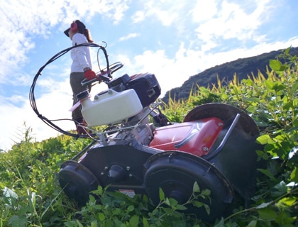 自走草刈機 速刈り君