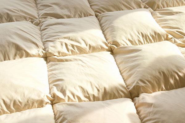 羽毛布団のボリュームが減ってきていて以前より暖かくないように感じる