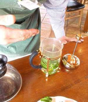 1～2分蒸らして