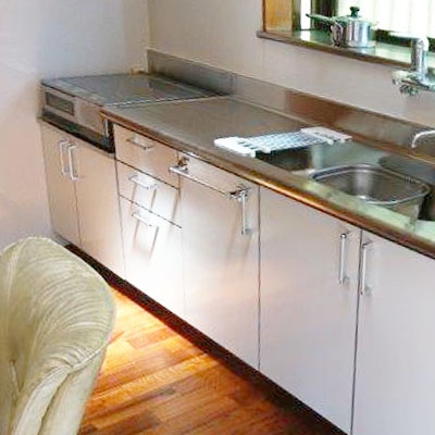 �Z�N�V���i���L�b�`��