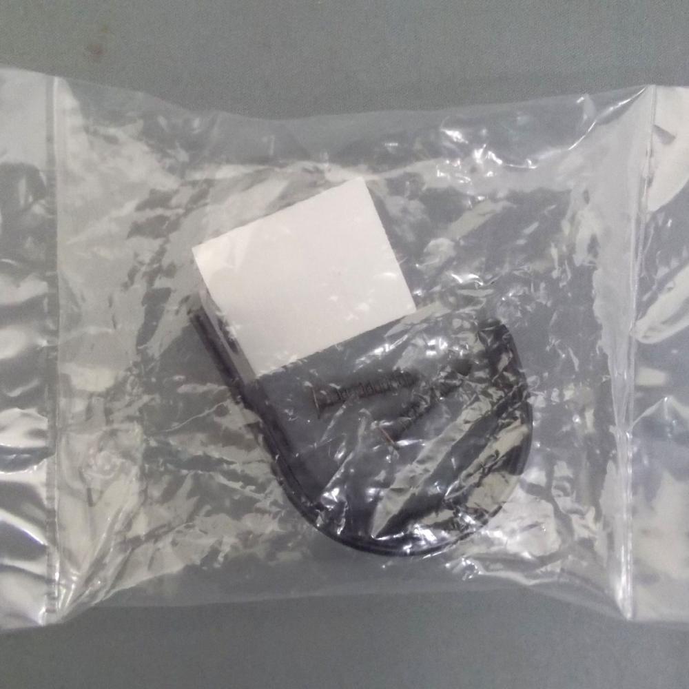 シンプル　フック　Ｊ１－４１　黒