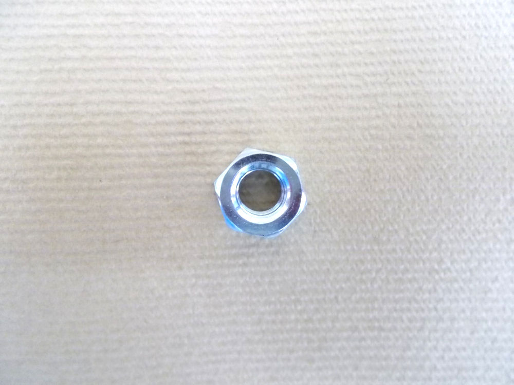 ６カクナツトバラユニクロ８