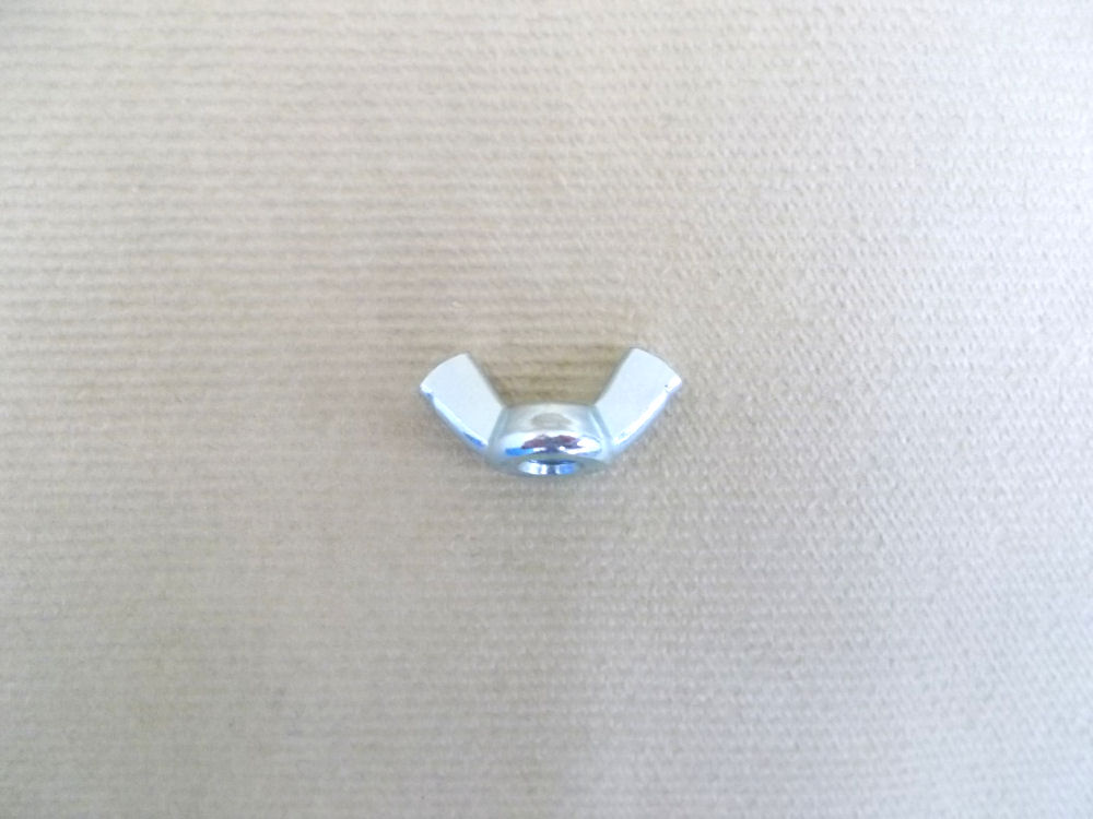 チヨウナツト（バラ）　ユニクロ　６