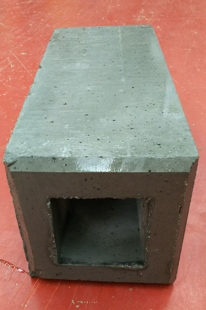 フェンス基礎石　大　幅１８×奥行１８×高さ４５ｃｍ　エリアＡ