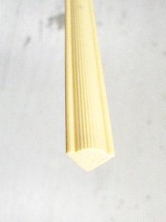 光モール　ベニヤ押さえ　角　１８２０ＭＭ　ＮＯ．９００