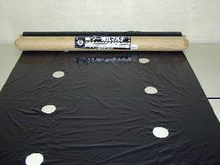 有孔マルチ　黒　９２２４