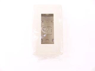 パナソニック　露出増設ボックス薄型　３コ用　ＷＶ７０１３Ｗ