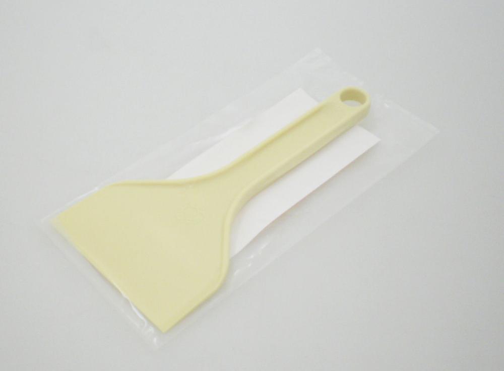 （ホ）ポリヘラ小　クリーム