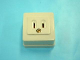 パナソニック　角型コンセント　ＷＫ１０１２Ｗ