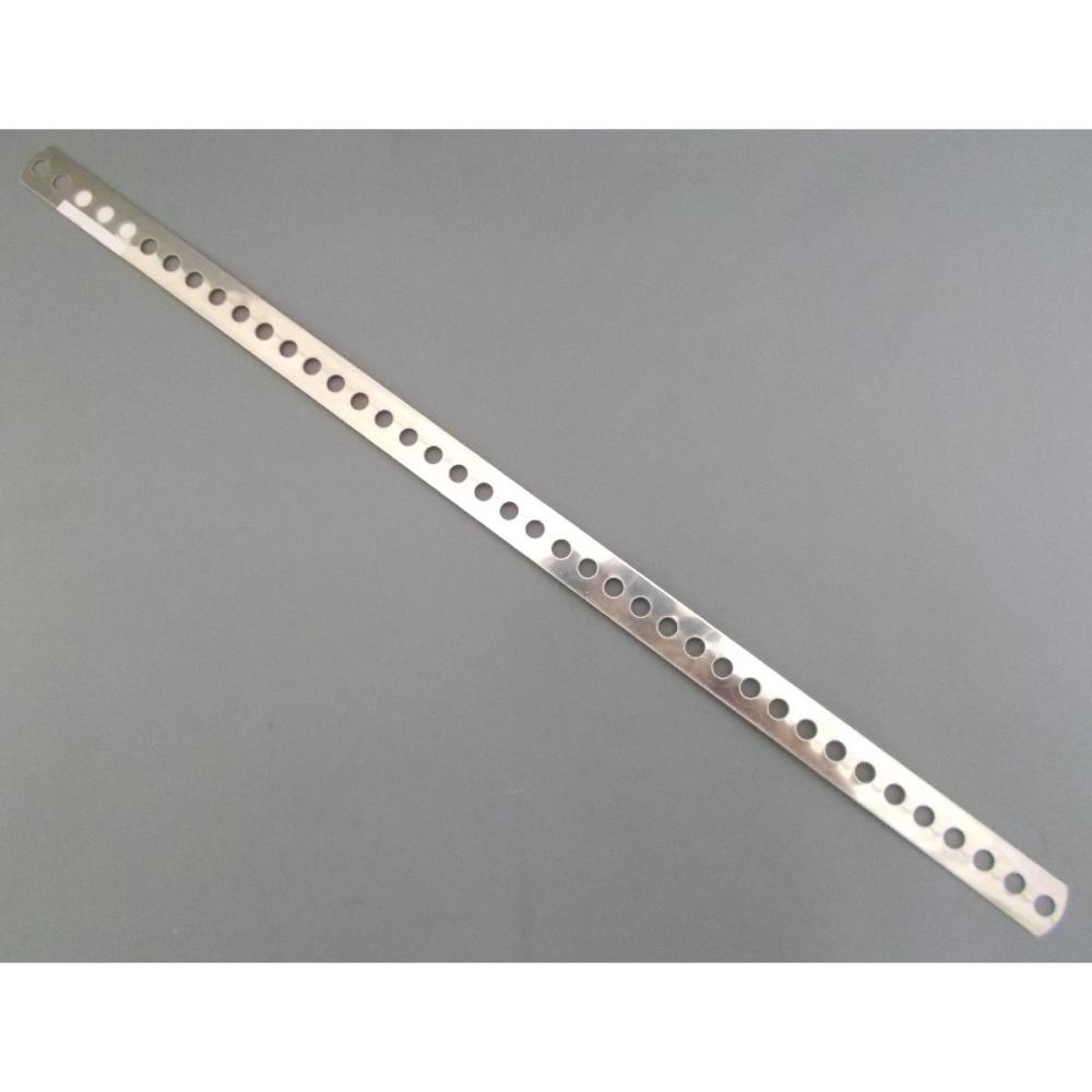 曲げ板ステンレス　７ｍｍ穴５００