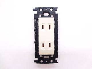 パナソニック　埋込ダブルコンセント　ＷＮ１３０２４Ｋ