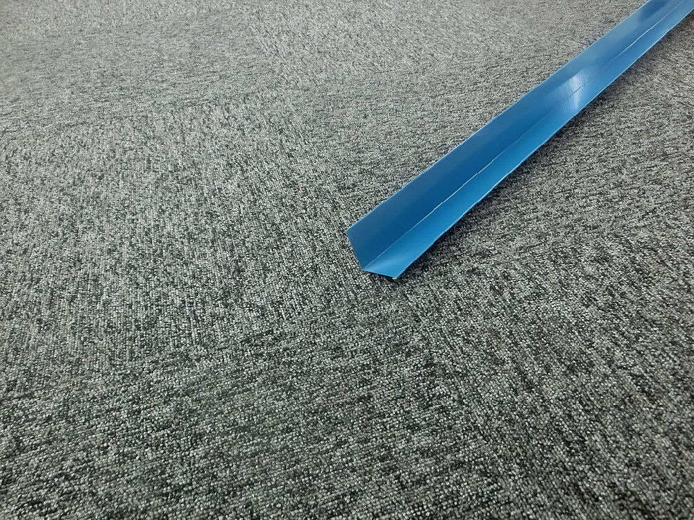 トタンコーナー入隅　ブルー　６尺