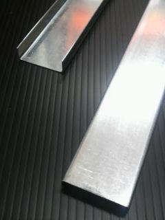 軽量鉄骨天井下地材　Ｃ　野縁受け　３８×４０００ｍｍ