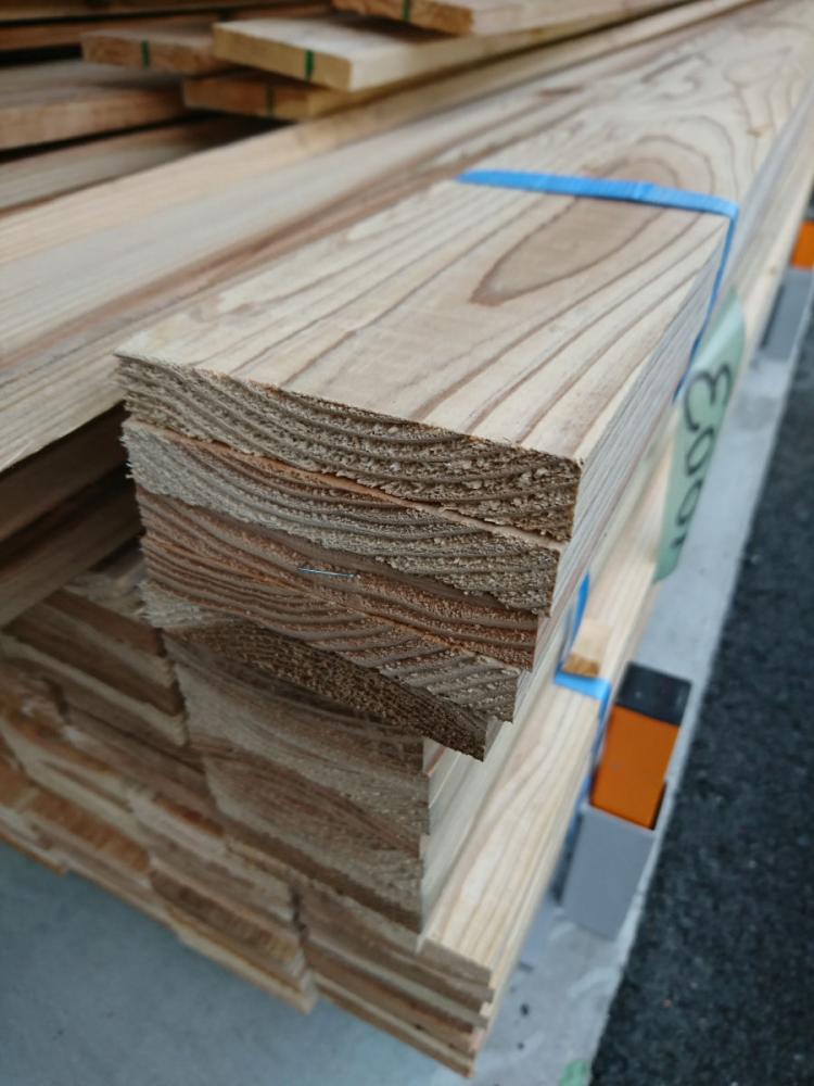杉ヌキ一等上　（約）１５×９０×４０００ｍ／ｍ