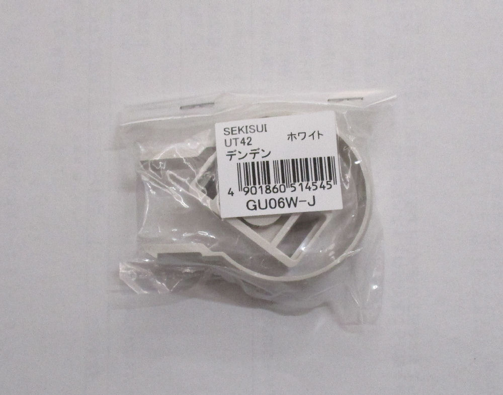 ＵＴ４２　デンデン　ホワイト