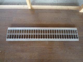 組構式Ｕ字溝用グレーチング１５０ＫＵＦ－３　１５－１９