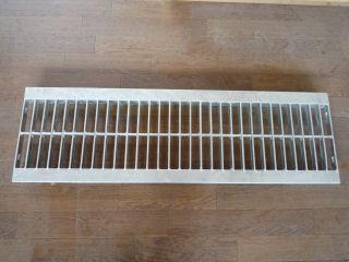 組構式Ｕ字溝グレーチング２４０ＫＵＦ５　２４－２５