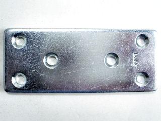 幅広プレート　３．２×３０×７０