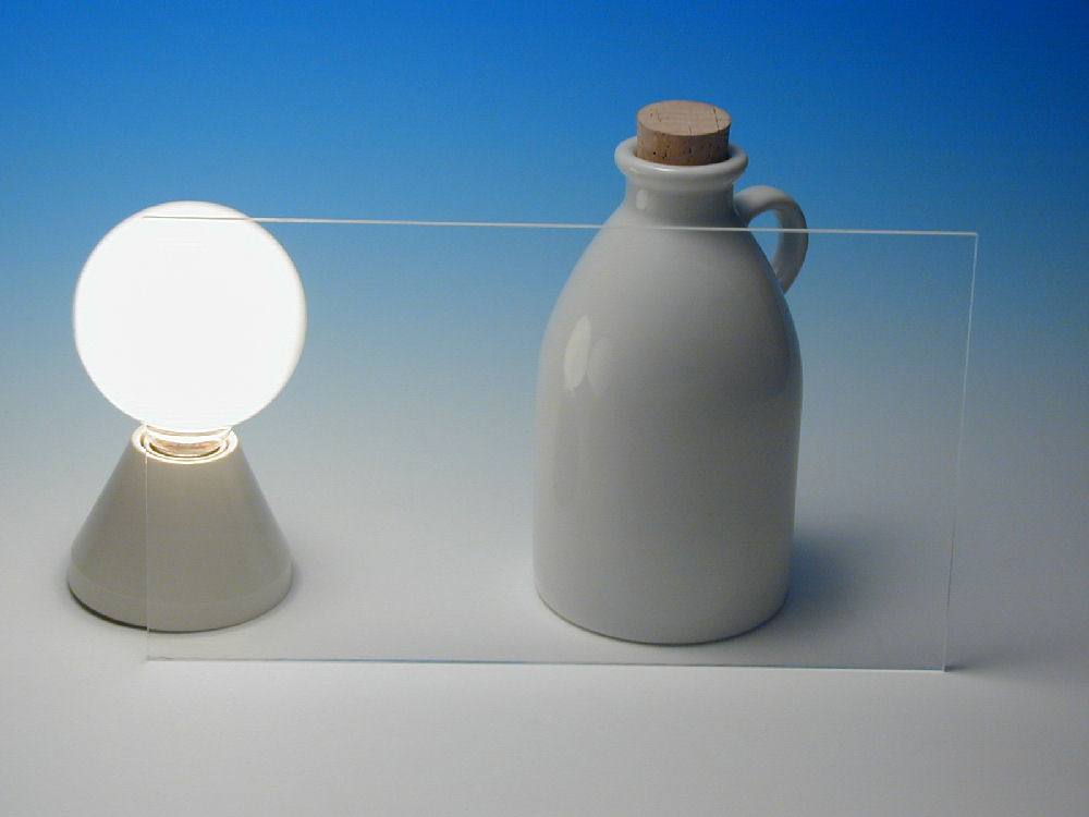 アクリルＭＲ板　透明　１８３０×９１５×２ｍｍ