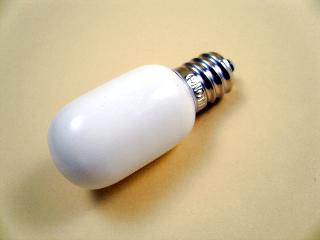 ナツメ球　５Ｗ　ホワイト　長寿命　口金Ｅ－１２　２個入