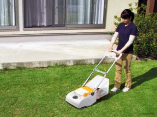 京セラ（リョービ）　リール式電子芝刈機　ＬＭ－２３１０