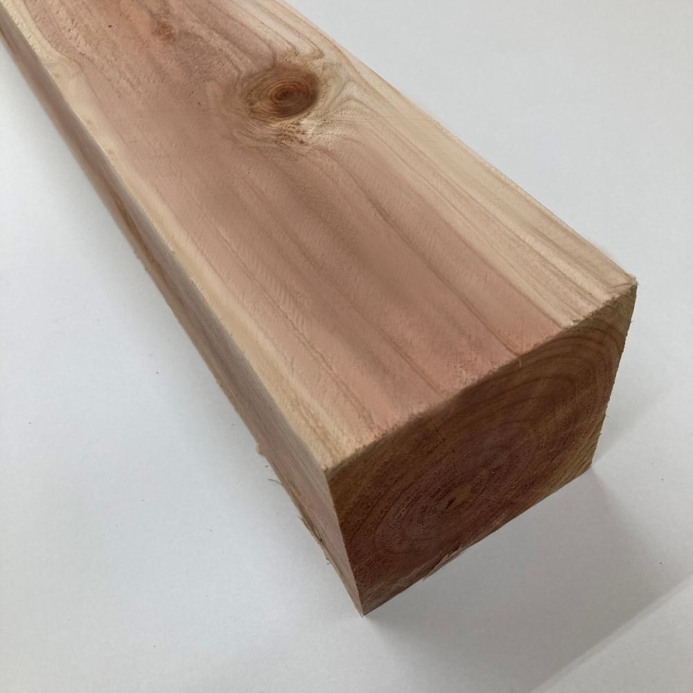 杉グリーン材　母屋角　プレーナー仕上げ　一等上　約９０×９０×４０００ｍｍ