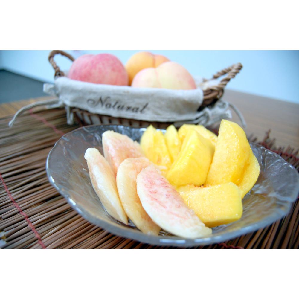 【予約期限：7月31日】和歌山県産　紀ノ川の桃　３色セット　３Ｌサイズ　約１．５ｋｇ（白・黄・赤　各２玉）