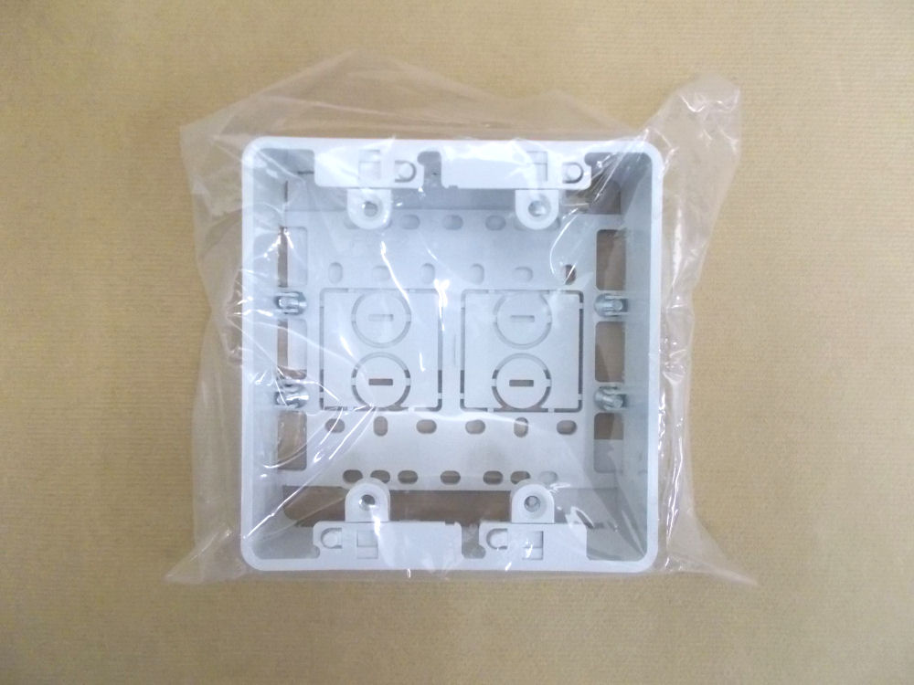 モール用ボックス２口　白
