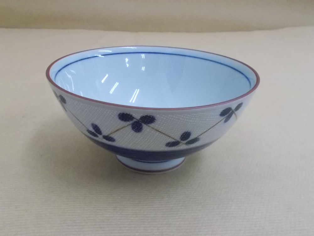 【美濃焼】茶碗　三つ葉　ブルー