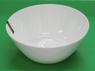 ボーンチャイナ　深型ボウル　１８ｃｍ