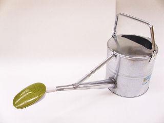 トタン散水ジョーロ　９Ｌ