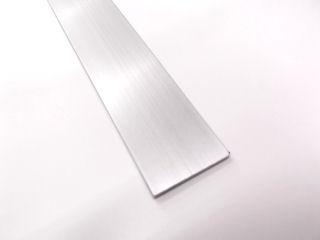 アルミフラットバー　３．０×２０×４０００　シルバー