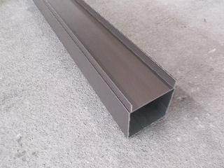 人工木デッキ材　アルミ大引　【ｊ】　７４×９０×２６９５ｍｍ