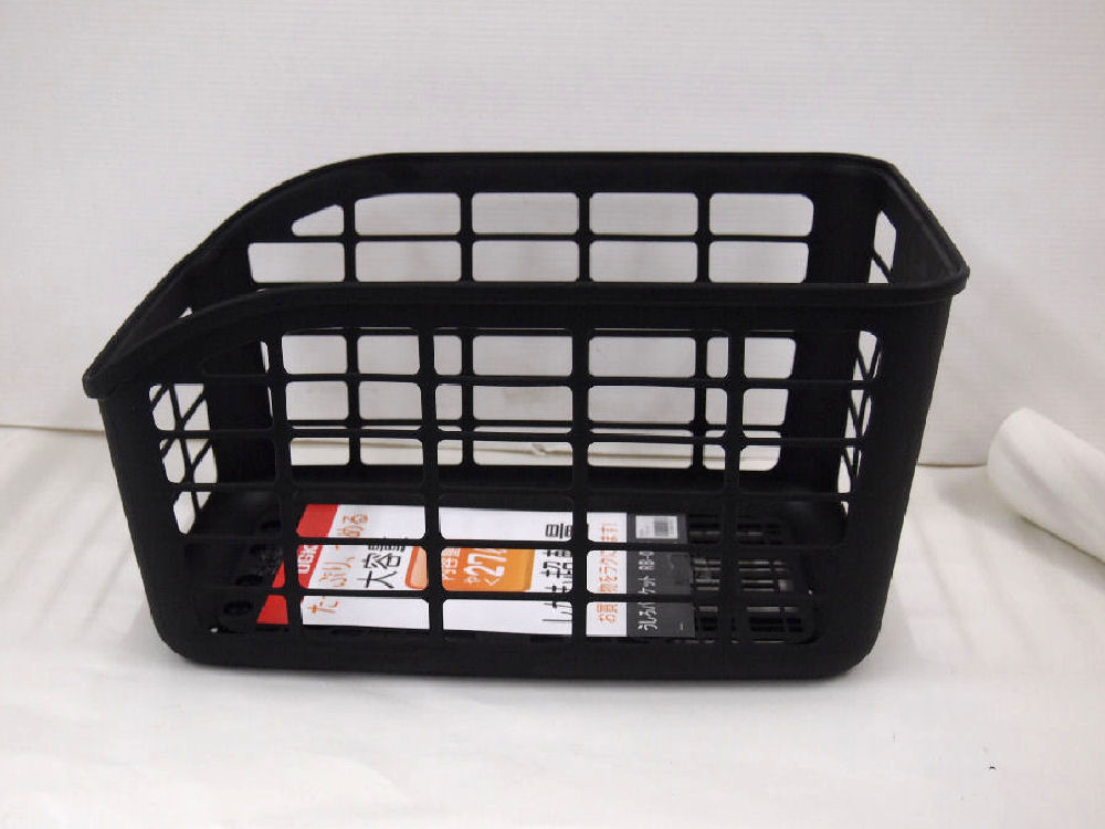 ＯＧＫ　樹脂後カゴ　２７Ｌ