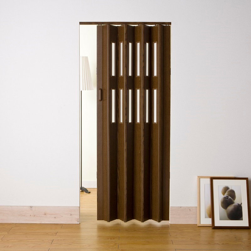 ダークブラウン