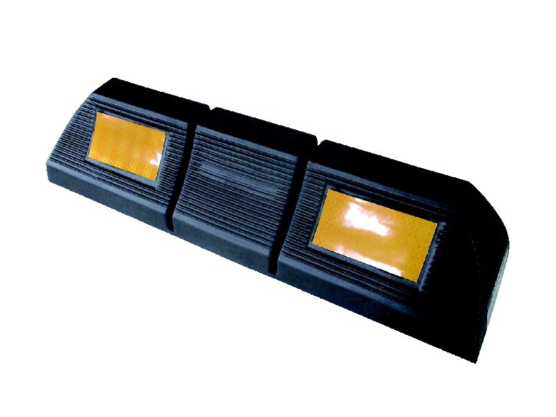 ゴム製駐車ブロック