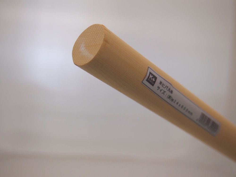 米ヒバ丸棒　（約）６００×φ２４ｍｍ