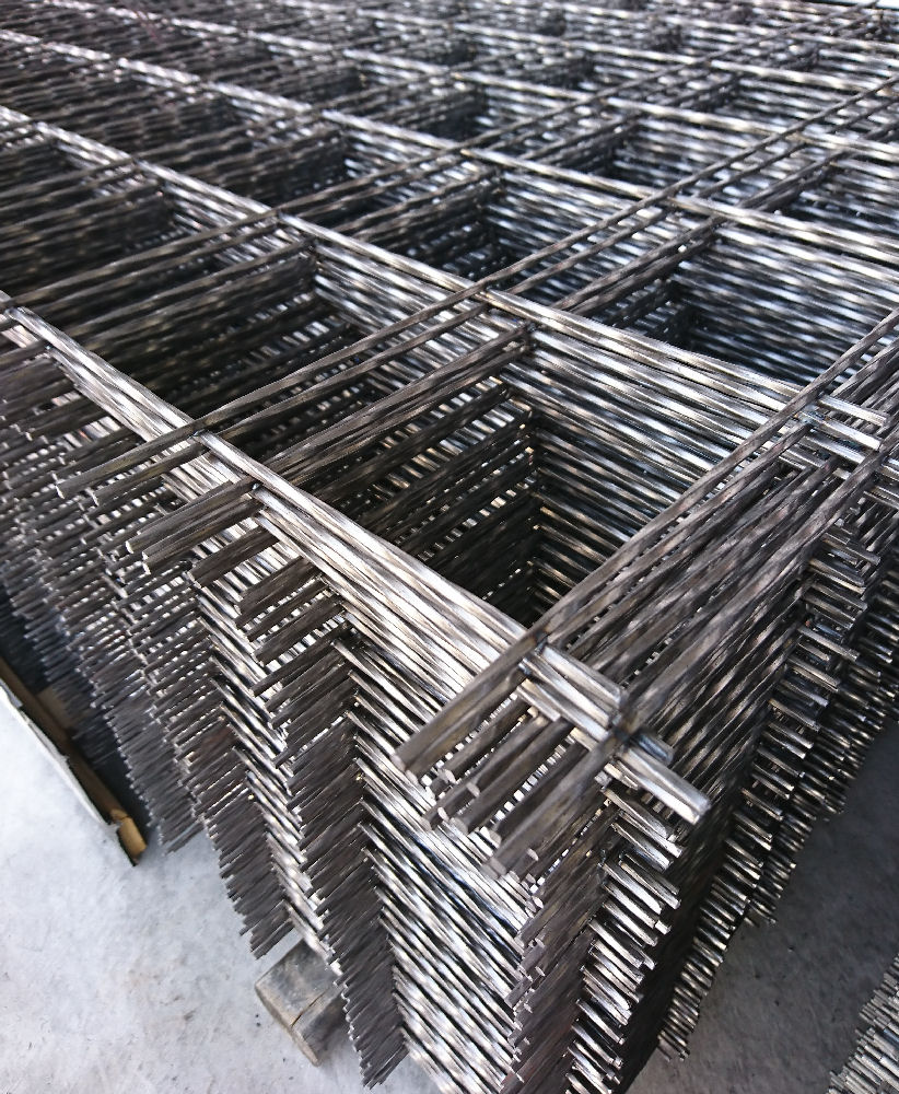 【店頭受取専用】　スクリューメッシュ　対辺４ｍｍ対角５ｍｍ