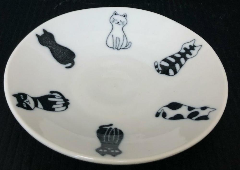 軽量７．０浅鉢　おすわりネコ