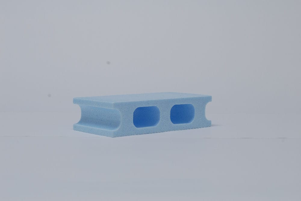 発泡　Ｋブロック（ベビー)　２００×１００×５０ｍｍ　ライトブルー