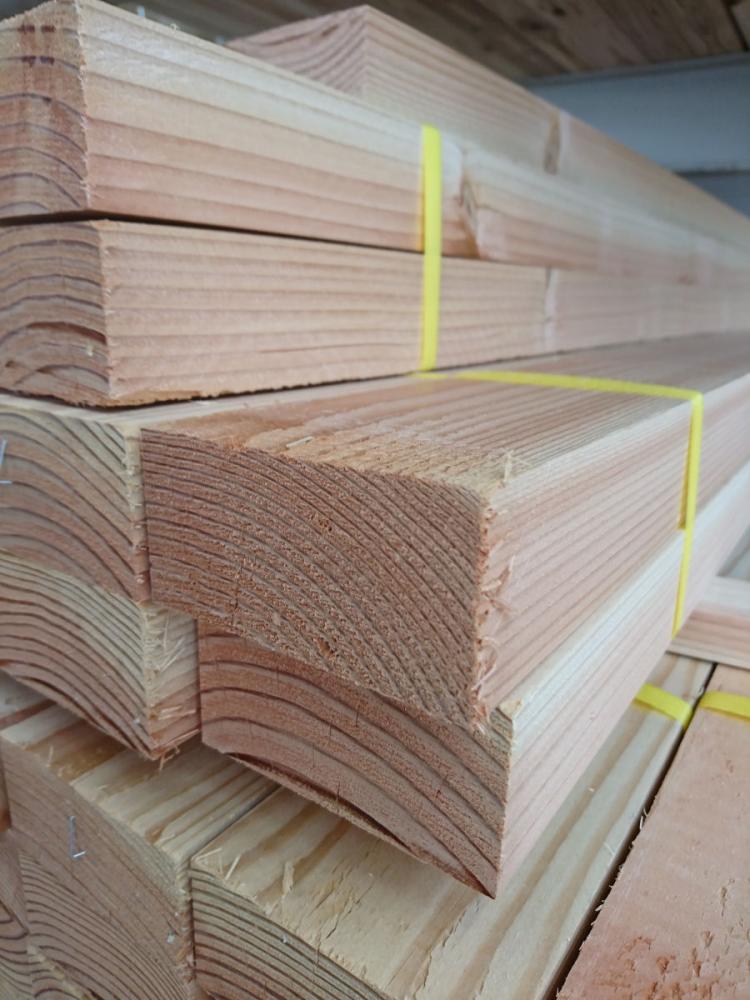 米松ＫＤ筋交約　４５×９０×３０００ｍｍ