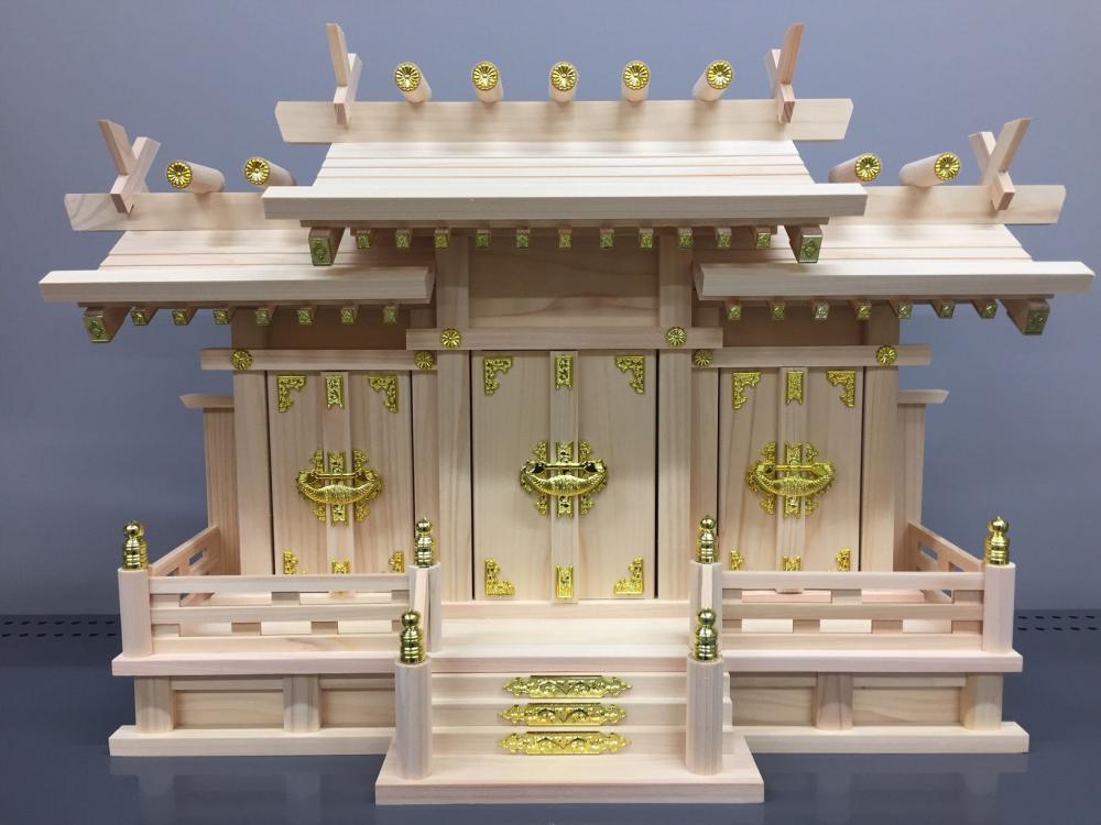 屋根違い三社　和　中