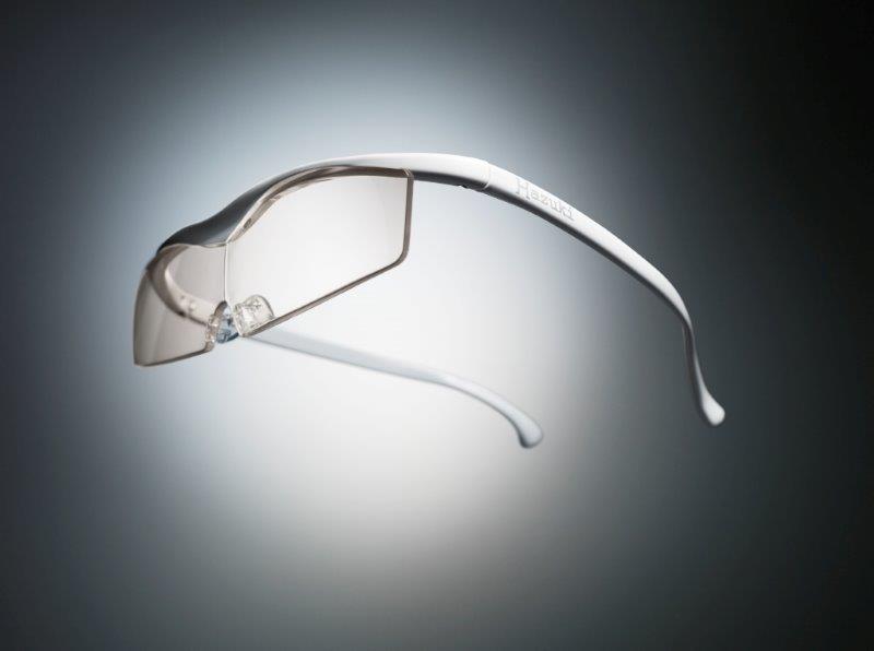 ハズキルーペカラー１．６倍白