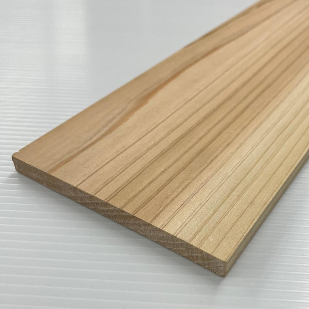 杉工作材　約１０×１２０×６００ｍｍ