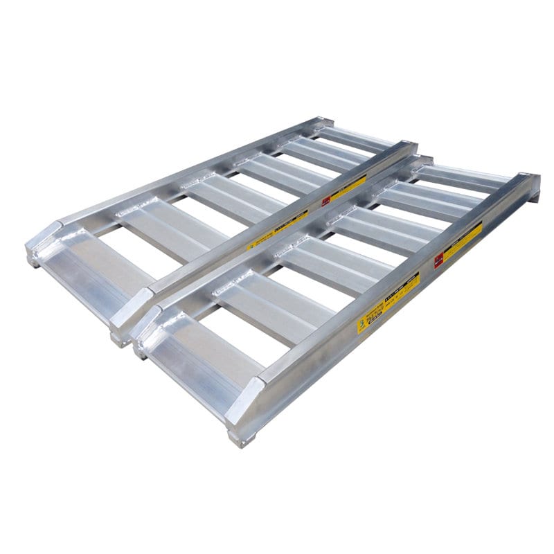 アルミブリッジ　ＫＢ１２０－３０－１．０　有効長さ１２００×有効幅３００ｍｍ　 最大積載１ｔ／セット（２本）