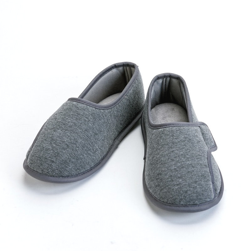 徳武産業　やわらか底でフィット前とじ　室内・施設履き　ダークグレー　ＬＬ