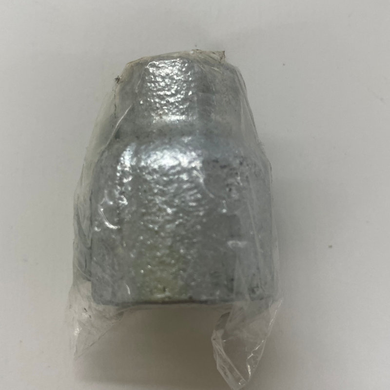 白継手　異径ソケット１／２（１５Ａ）×１／４（８Ａ）